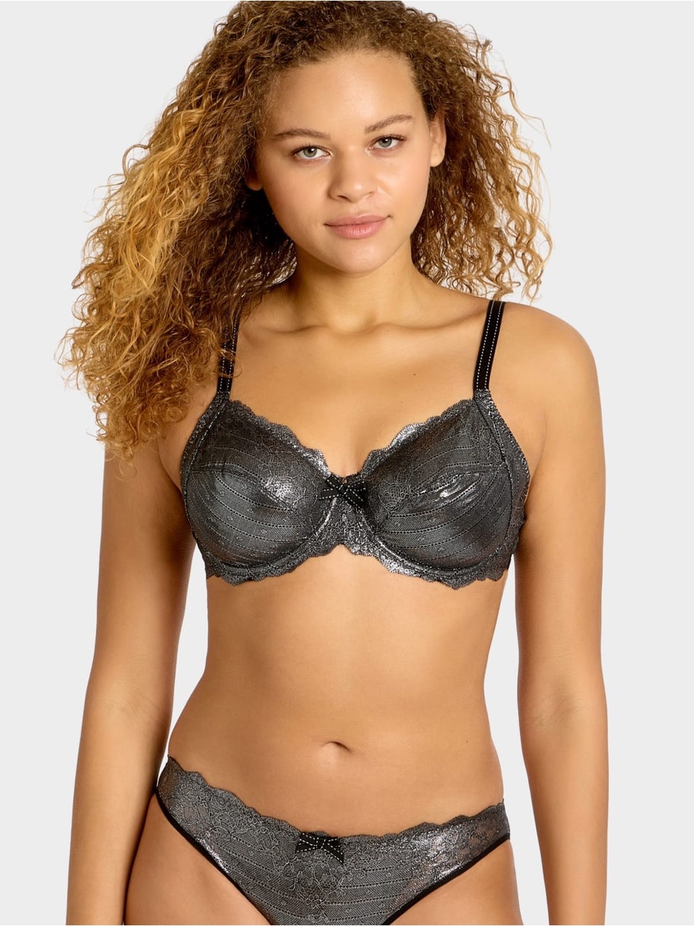 Chantelle Rive Gauche Side Support Bra in Metallic Effect - Picture 4 of 7
